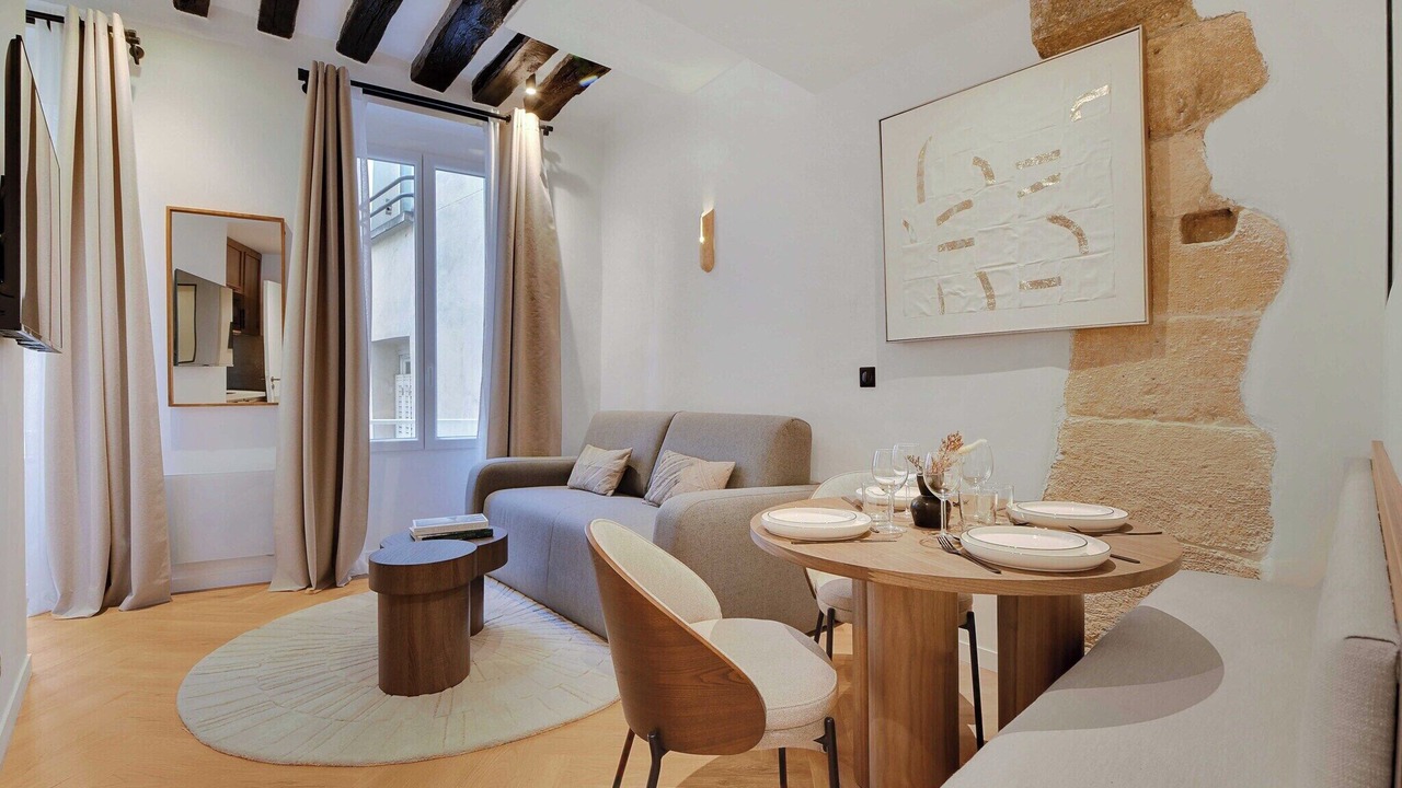 Photo of Livingroom in Sorbonne
