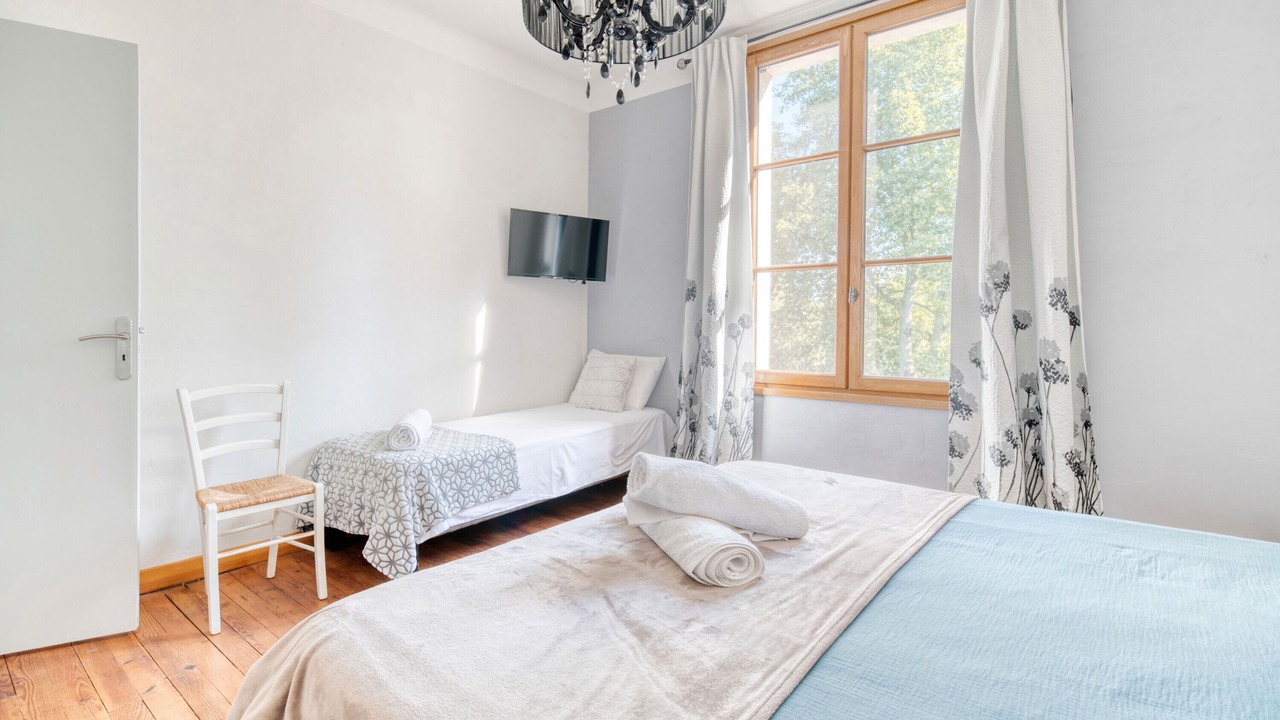 Photo of Bedroom in Revel