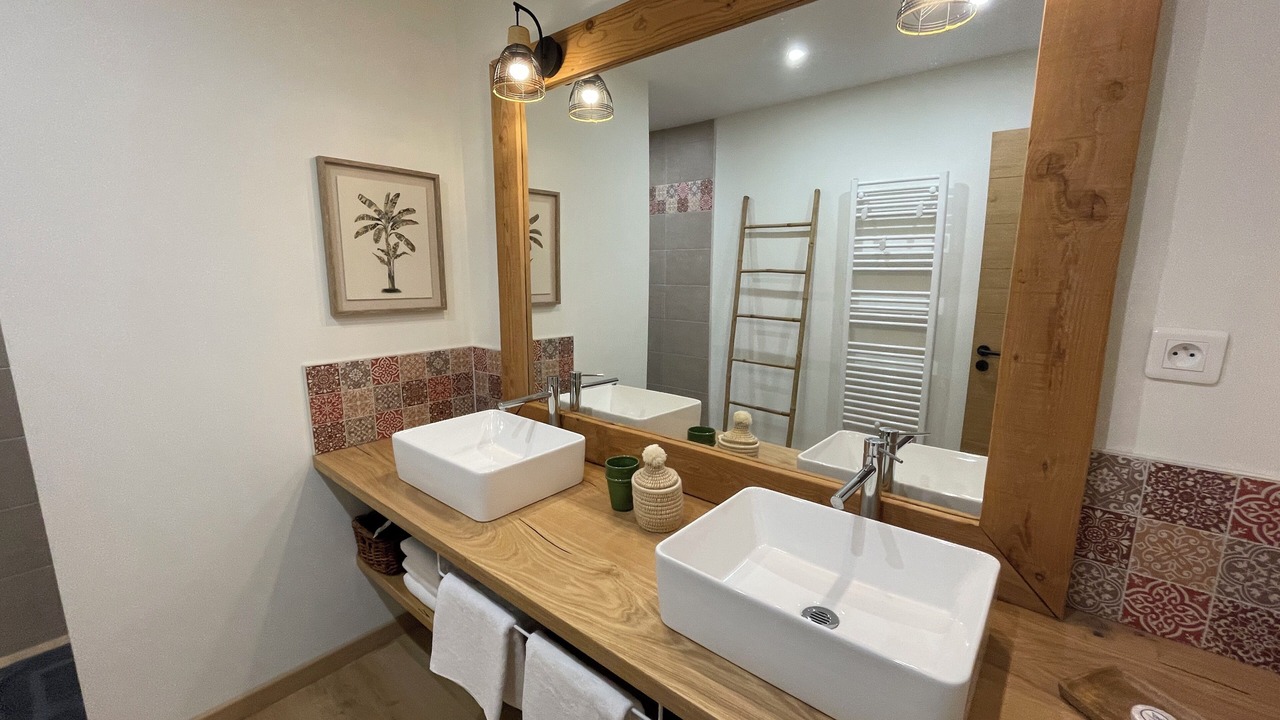 Photo of Bathroom in Saint-Felix-Lauragais