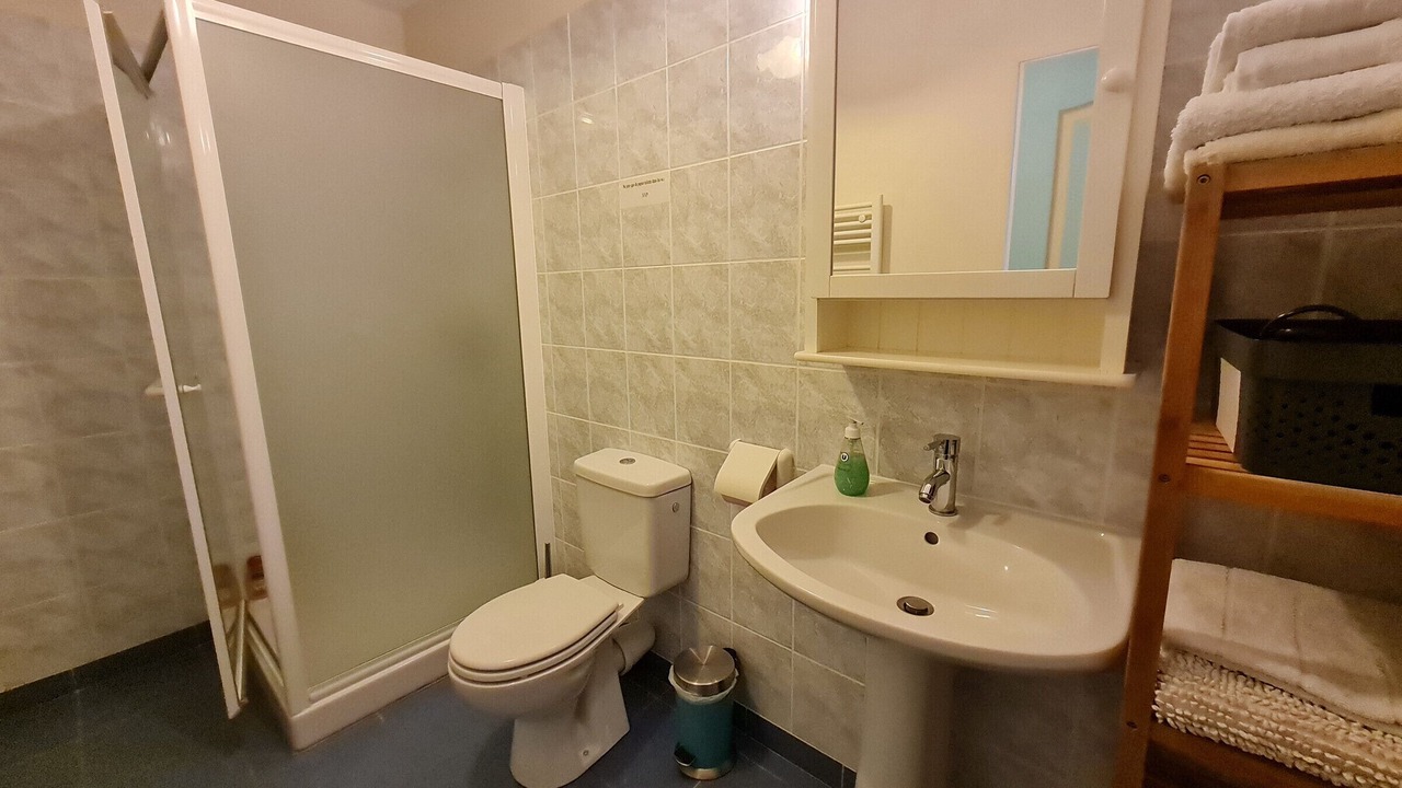 Photo of Bathroom in Cravant