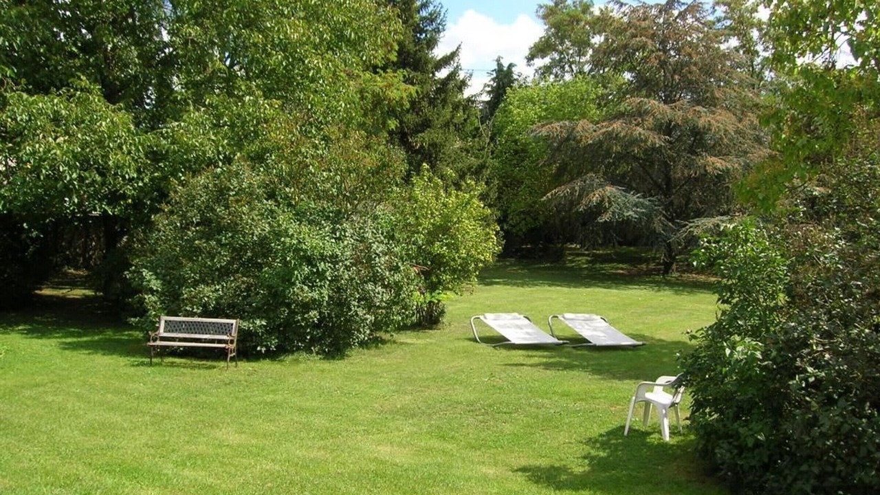 Photo of Outdoor in Tavers