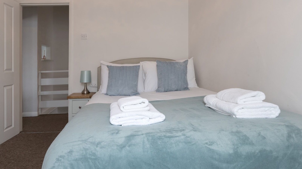 Photo of Bedroom in Leigh-on-Sea