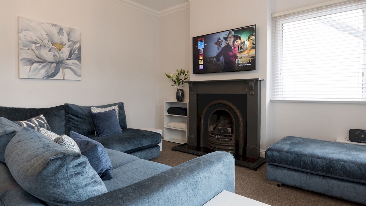 Photo of Livingroom in Leigh-on-Sea