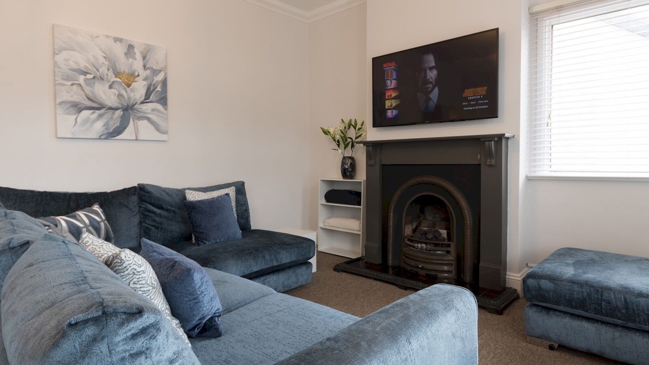 Photo of Livingroom in Leigh-on-Sea