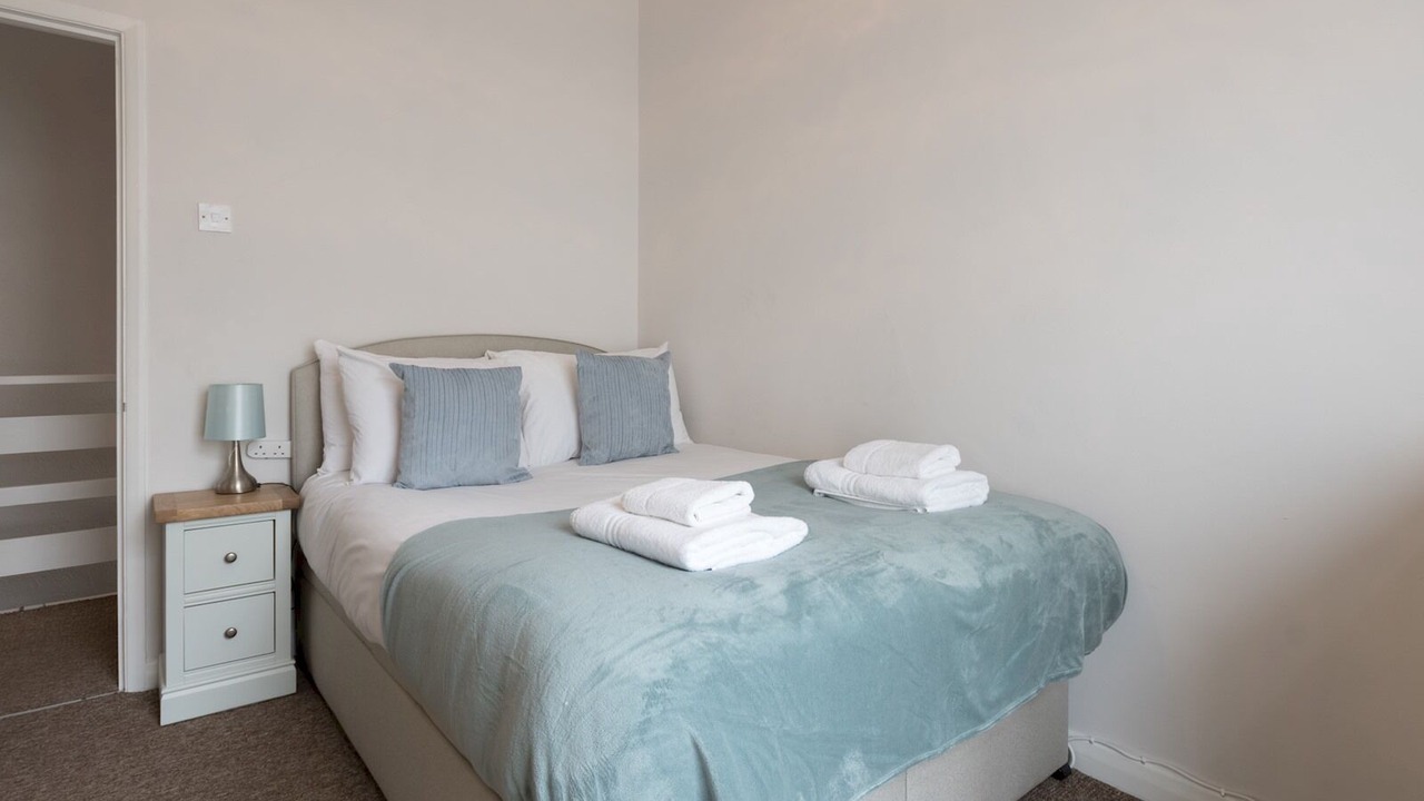 Photo of Bedroom in Leigh-on-Sea