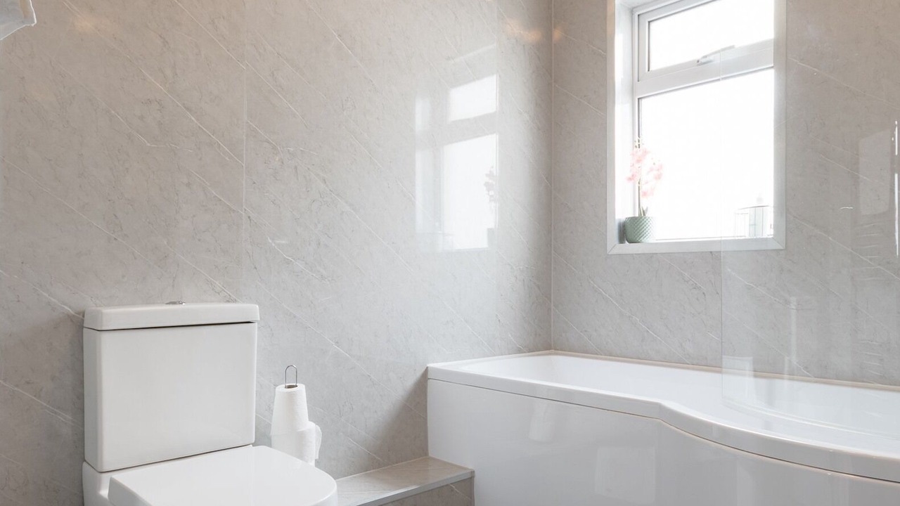 Photo of Bathroom in Leigh-on-Sea
