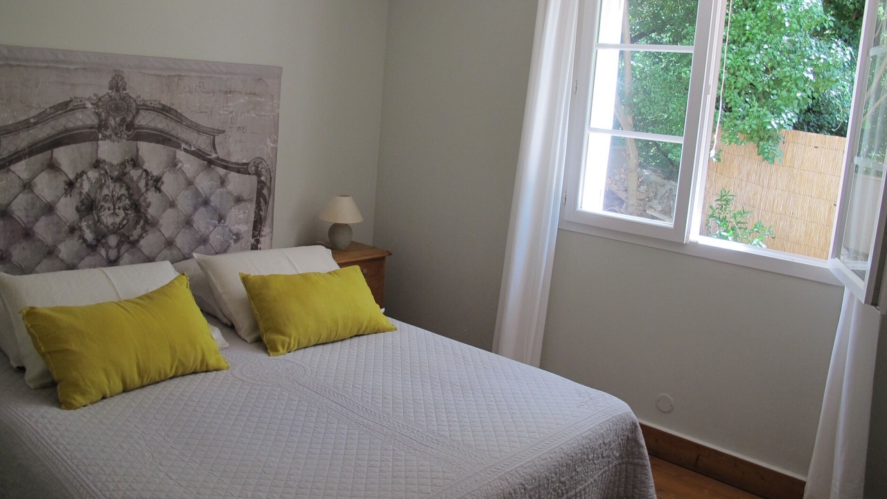 Photo of Bedroom in Saint-Maximin-la-Sainte-Baume