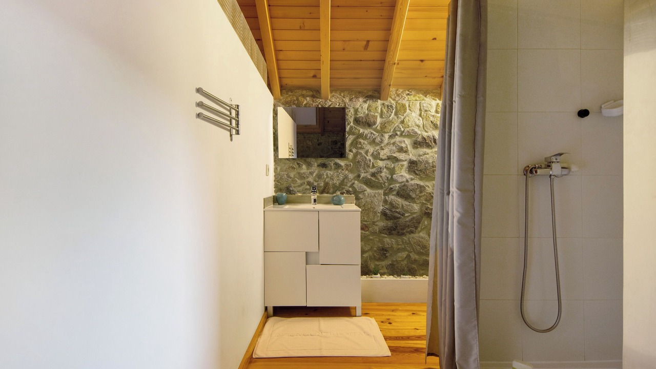 Photo of Bathroom in Pessegueiro do Vouga