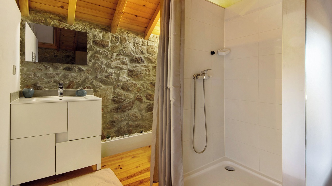 Photo of Bathroom in Pessegueiro do Vouga