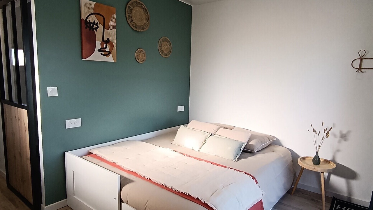 Photo of Bedroom in Saint-Genes-De-Fronsac