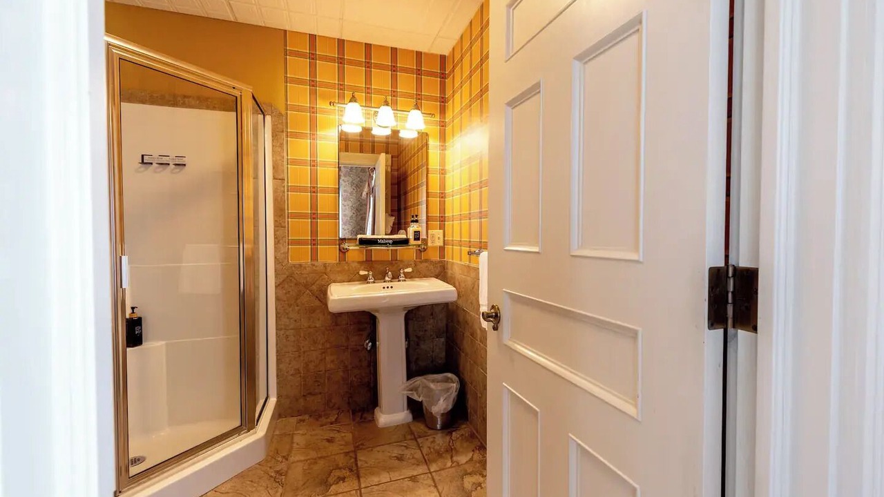 Photo of Bathroom in Geneseo