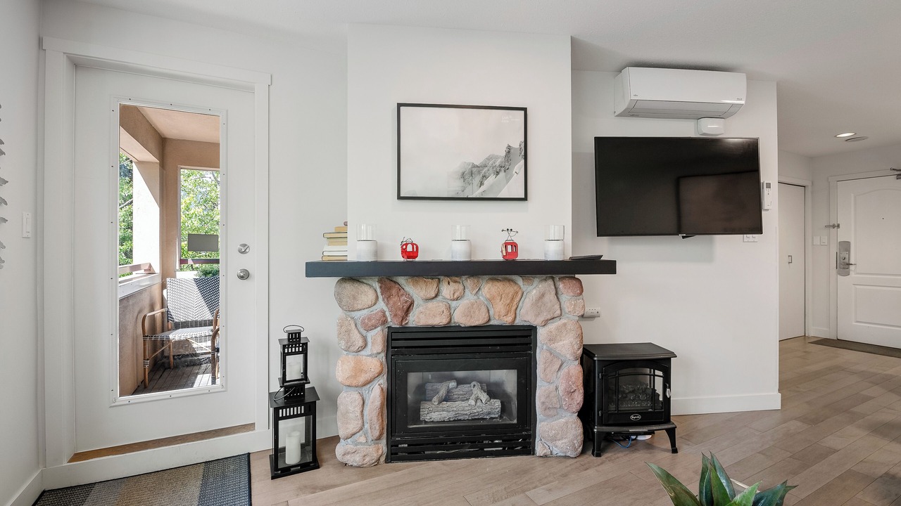 Photo of Livingroom in Whistler