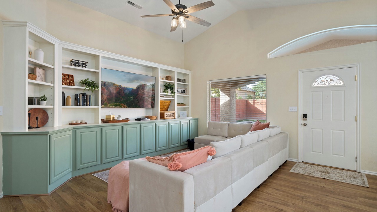 Photo of Livingroom in Ivins
