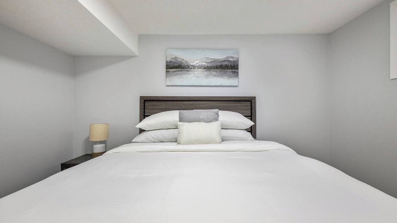 Photo of Bedroom in Airdrie