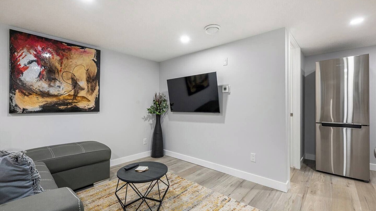 Photo of Livingroom in Airdrie