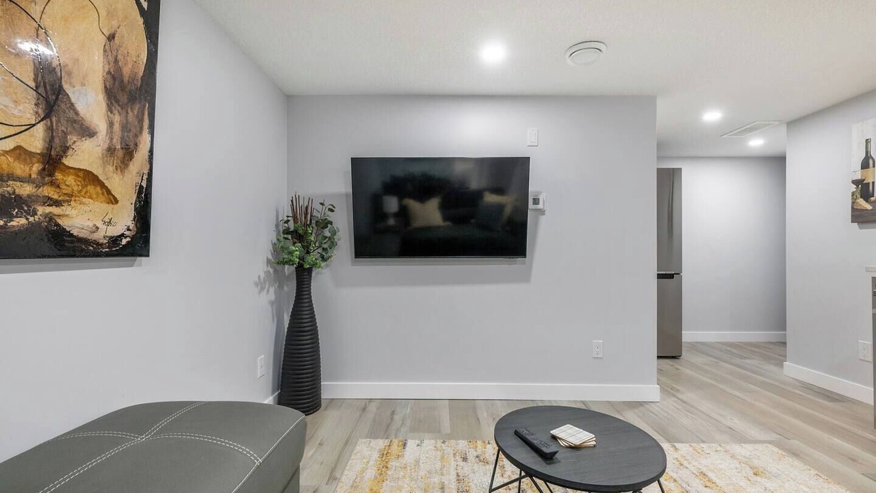 Photo of Livingroom in Airdrie