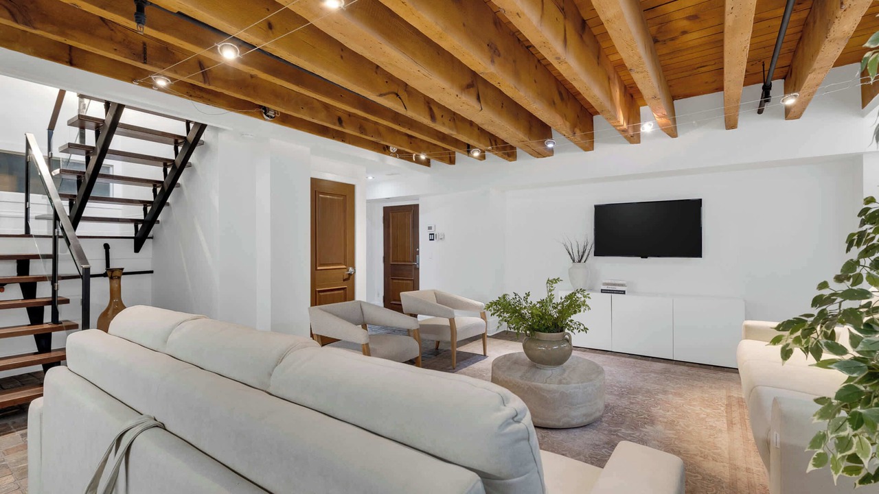 Photo of Livingroom in Old Montreal