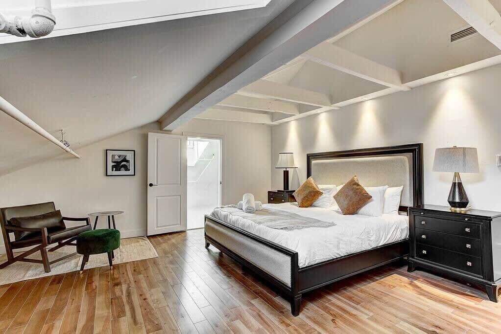 Photo of Bedroom in Old Montreal