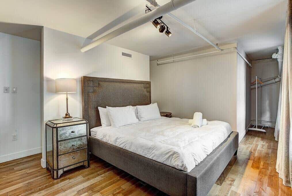Photo of Bedroom in Old Montreal