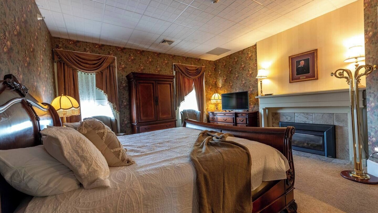 Photo of Bedroom in Geneseo