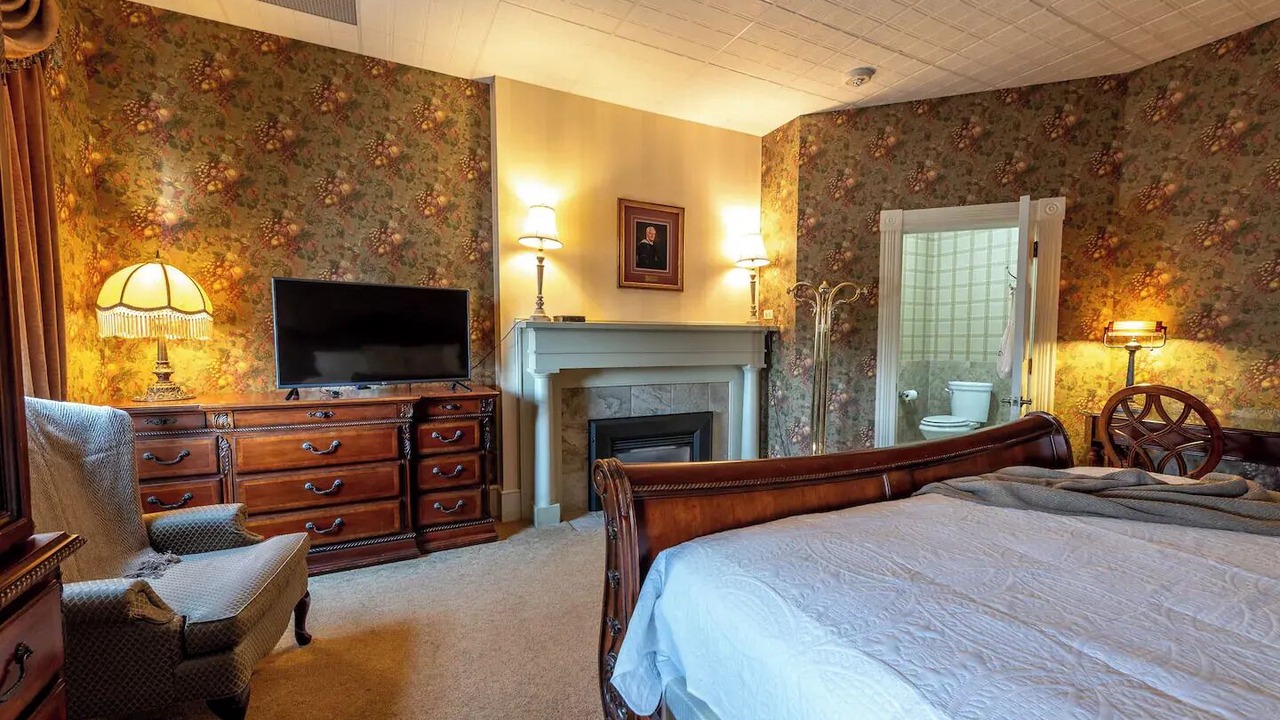 Photo of Bedroom in Geneseo