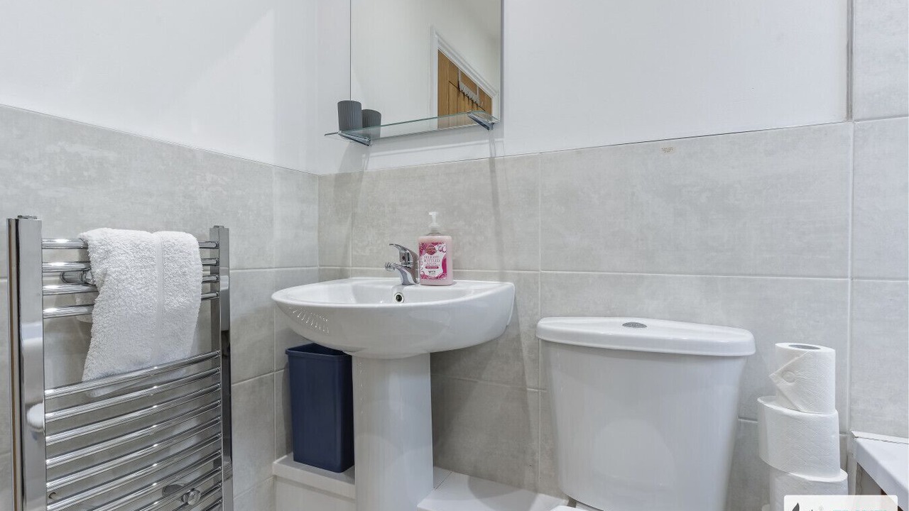 Photo of Bathroom in Leek