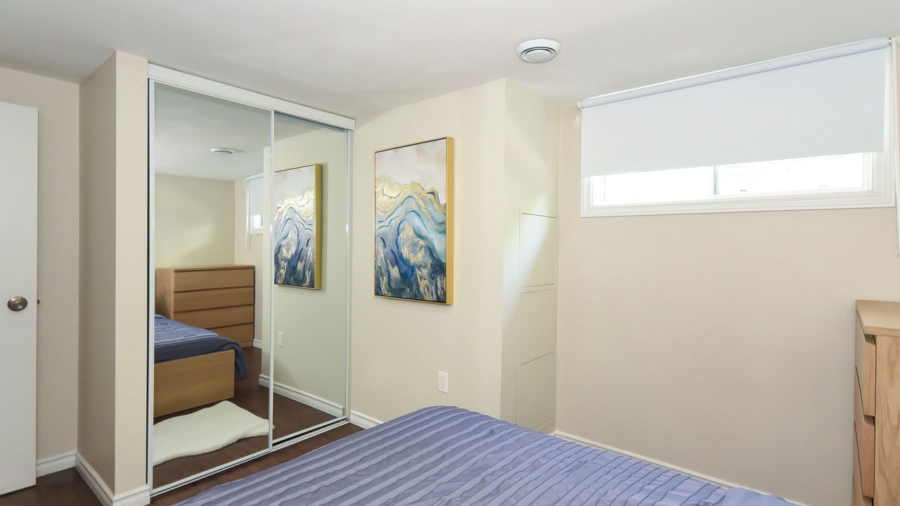 Photo of Bedroom in Ottawa Division