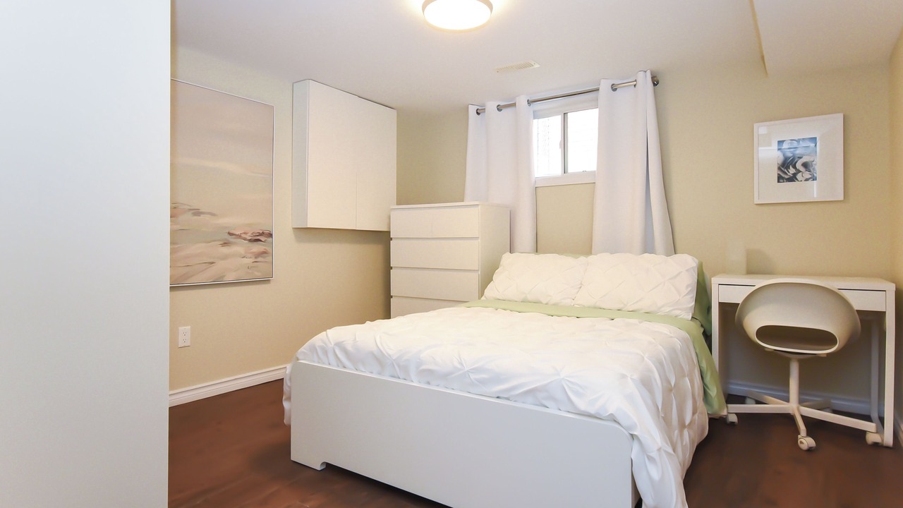 Photo of Bedroom in Ottawa Division