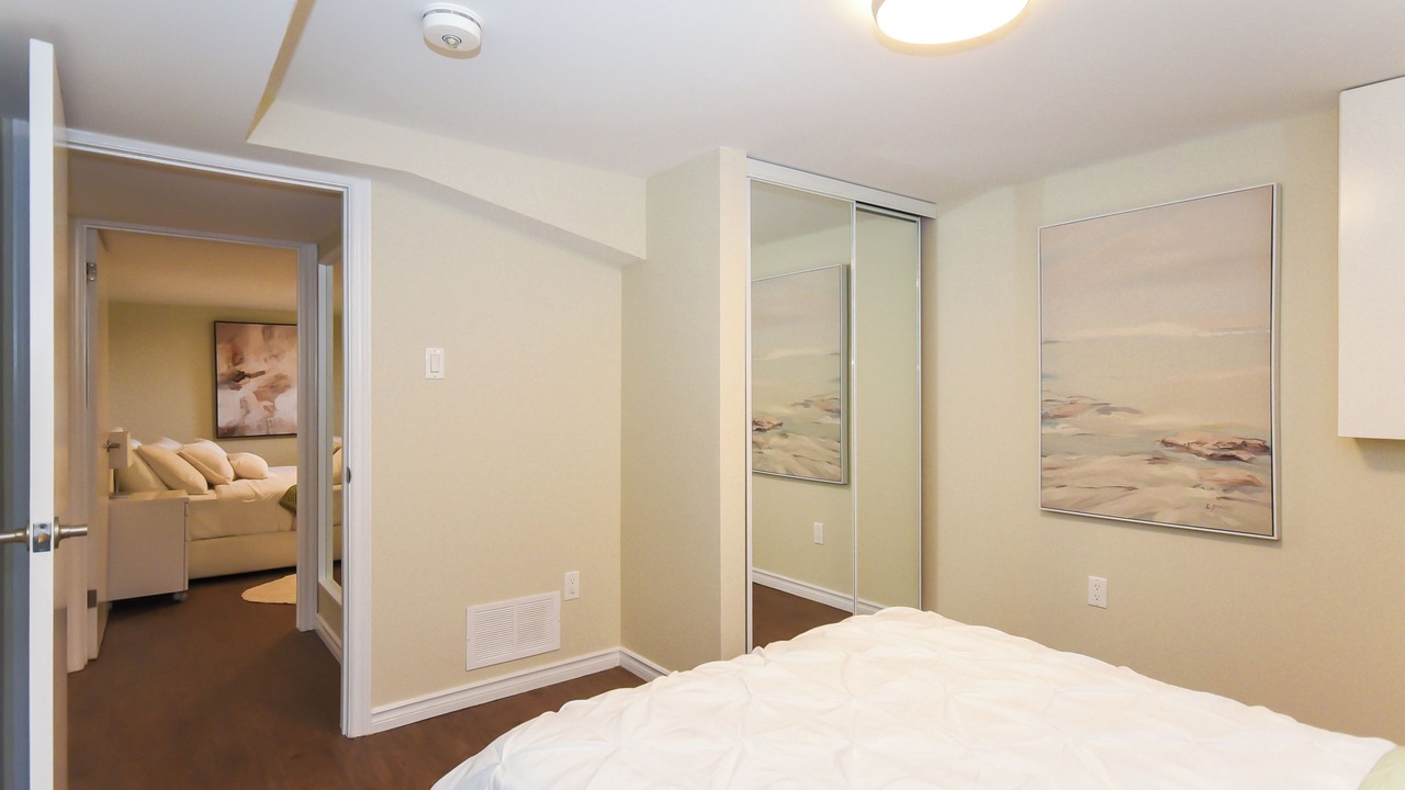 Photo of Bedroom in Ottawa Division