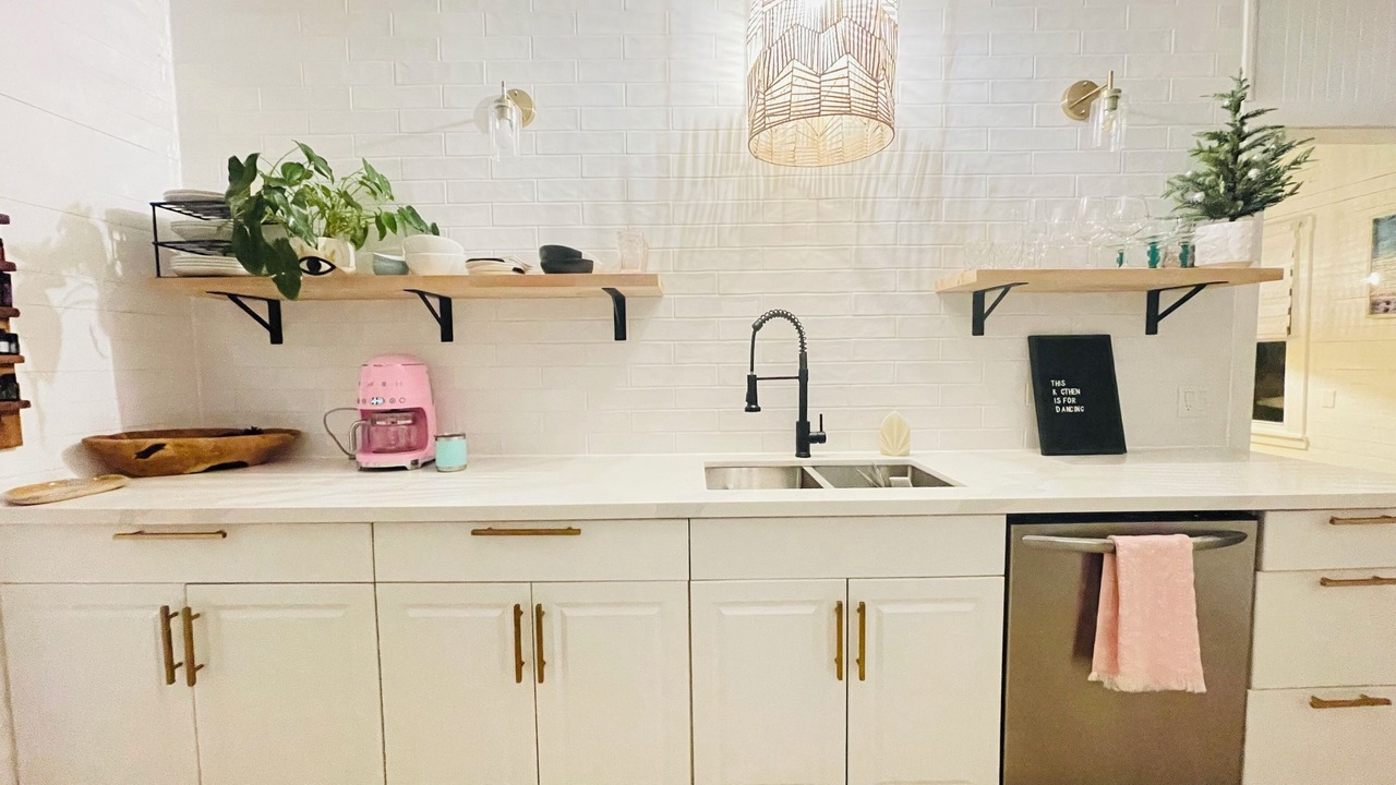 Photo of Kitchen in Port Stanley
