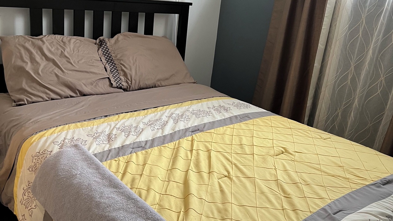 Photo of Bedroom in Aylmer