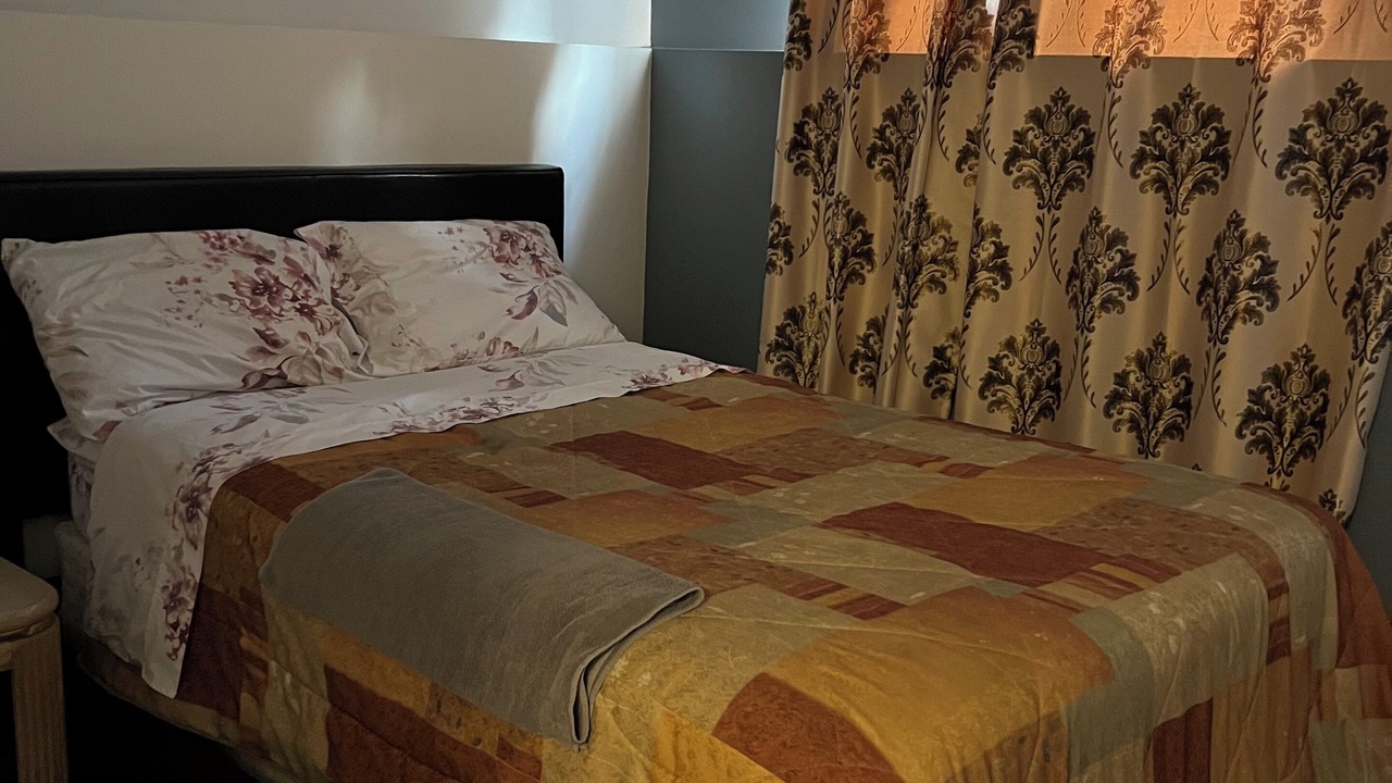 Photo of Bedroom in Aylmer