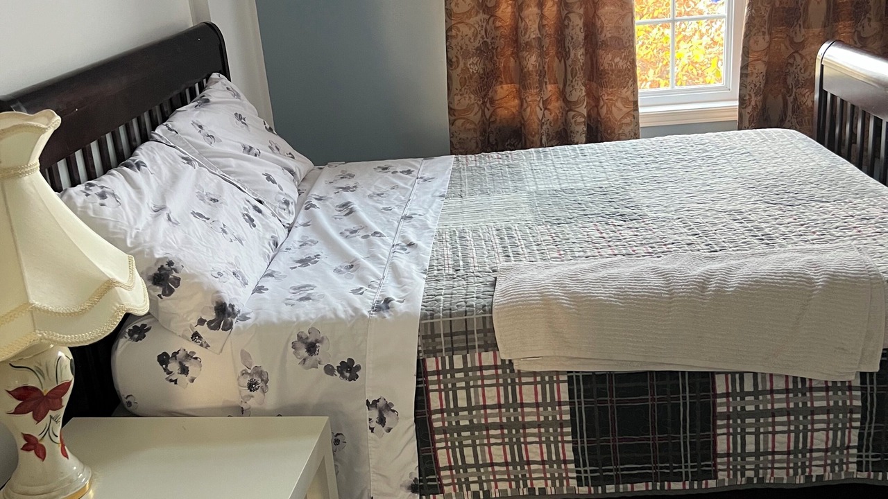 Photo of Bedroom in Aylmer