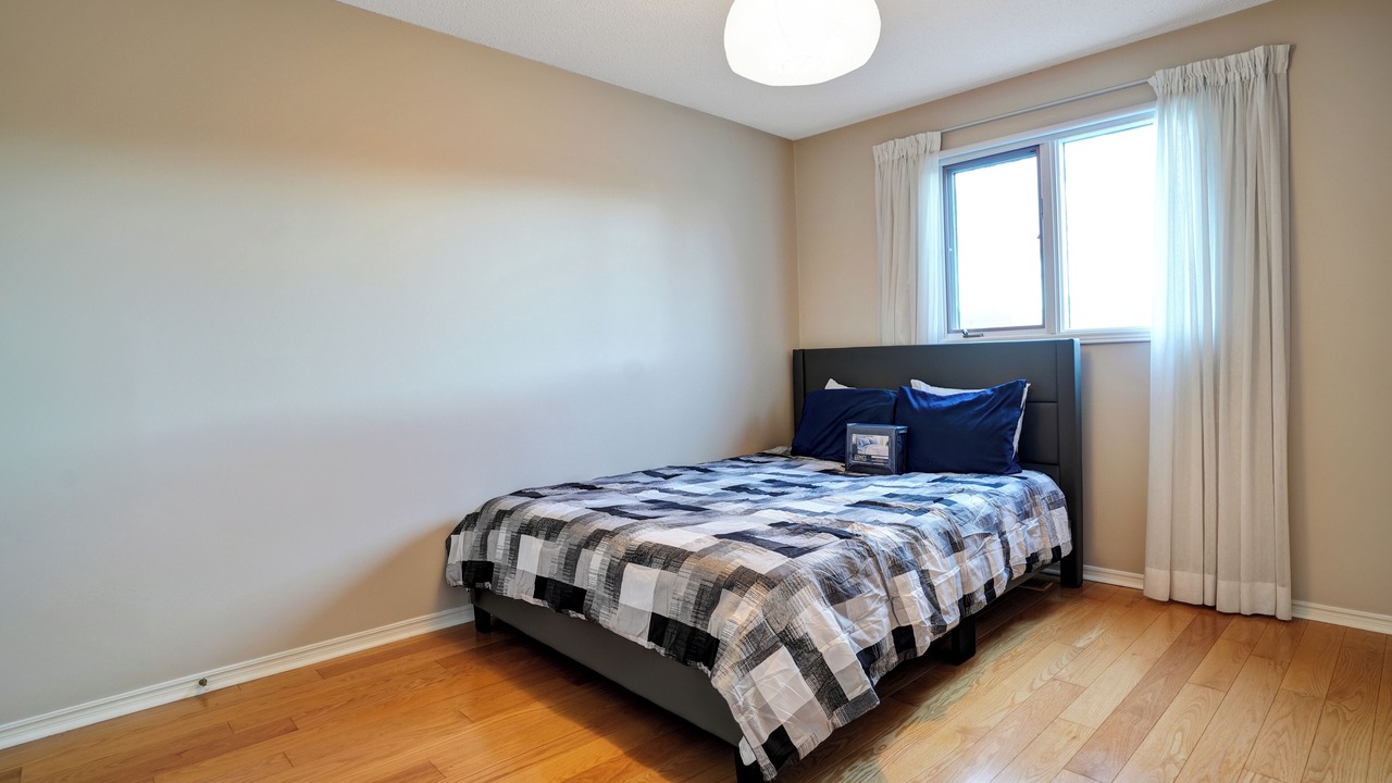 Photo of Bedroom in Thornhill