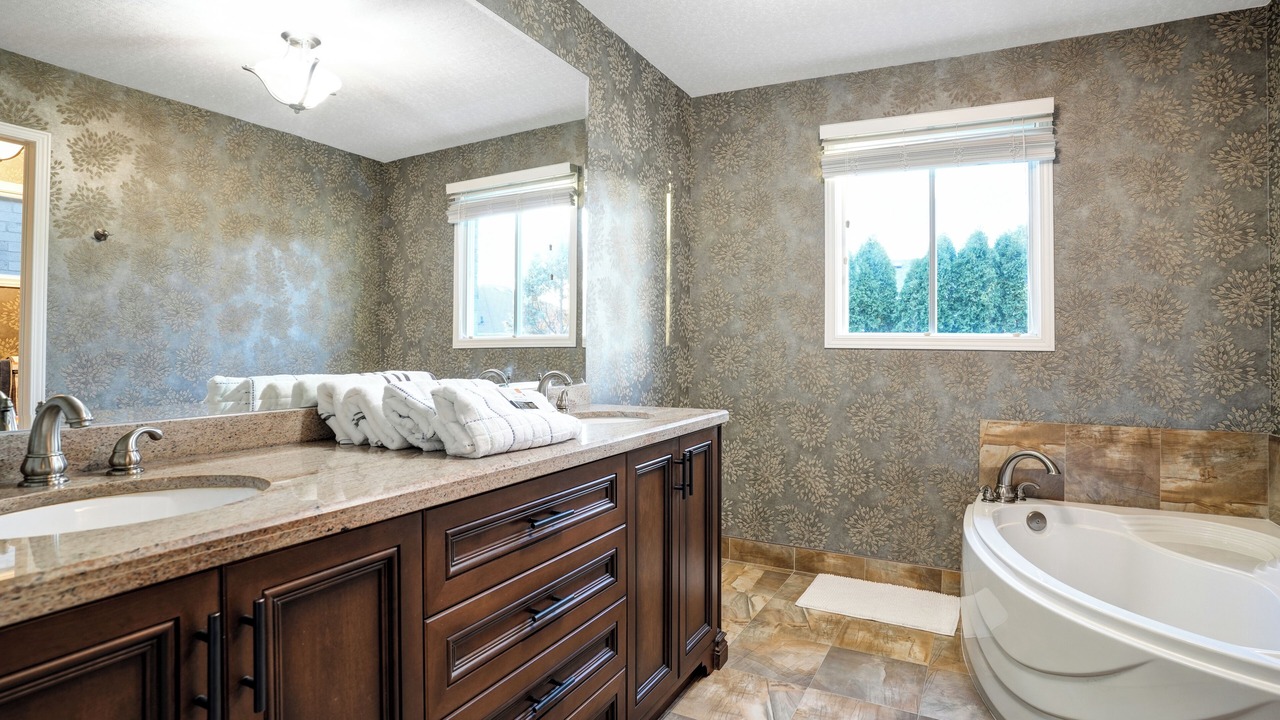 Photo of Bathroom in Thornhill