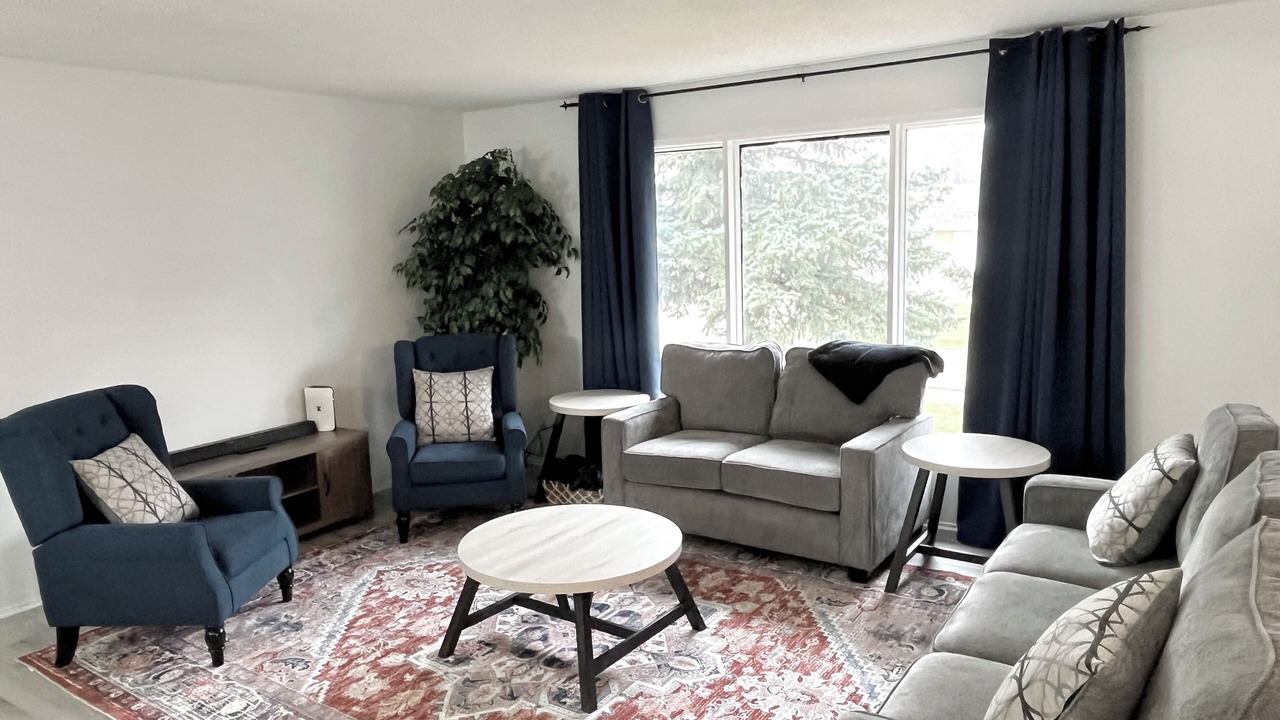 Photo of Livingroom in Three Hills