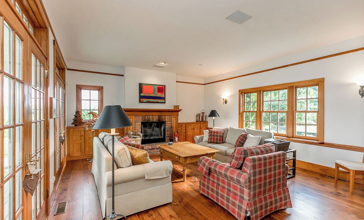 Photo of Livingroom in Mulmur