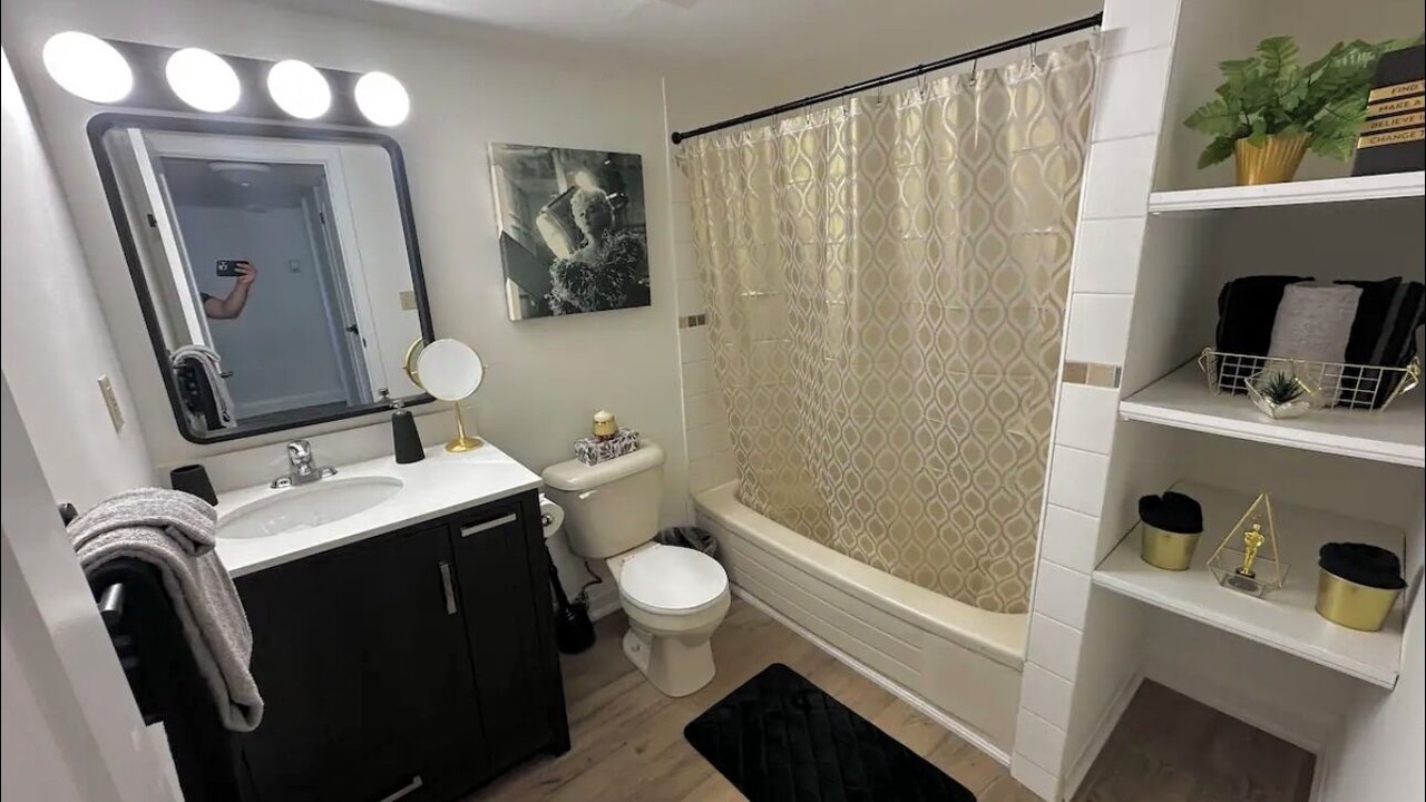 Photo of Bathroom in Port Dover