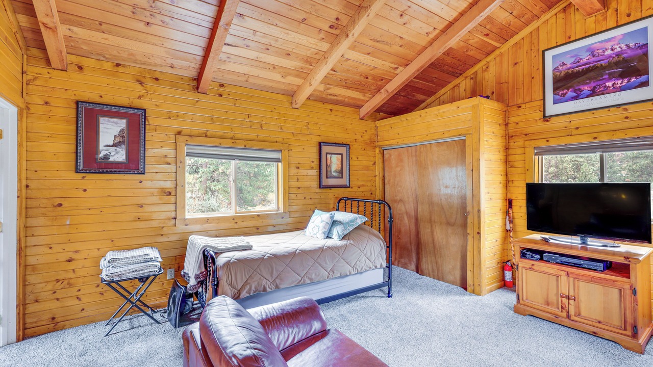 Photo of Bedroom in Pollock