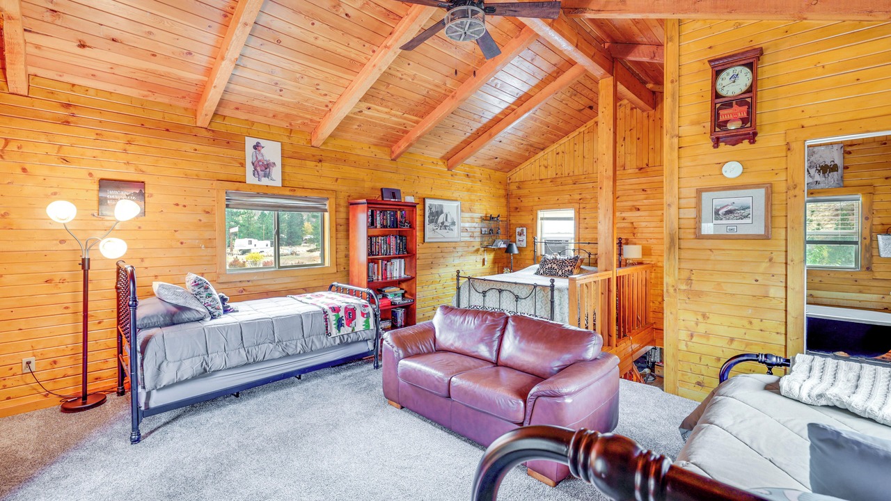 Photo of Bedroom in Pollock