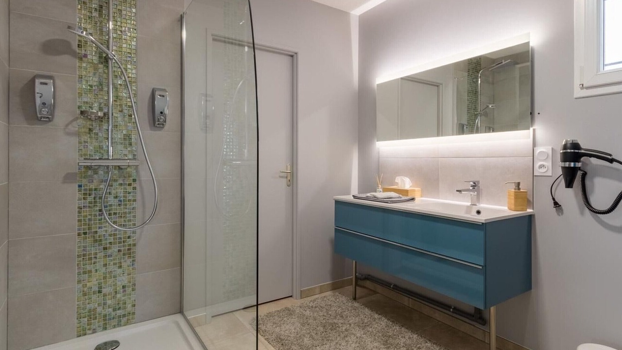 Photo of Bathroom in Vyans-le-Val