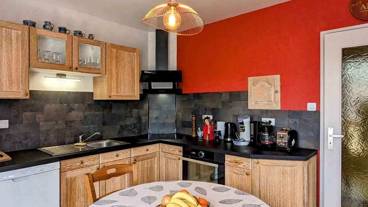 Photo of Kitchen in Plancher-Bas