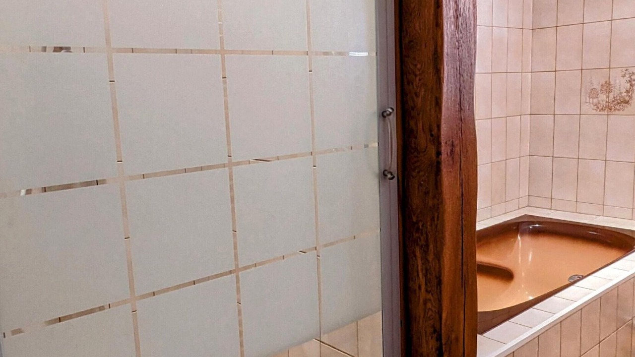 Photo of Bathroom in Plancher-Bas