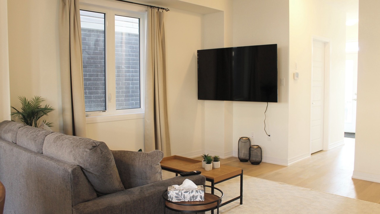 Photo of Livingroom in Thorold