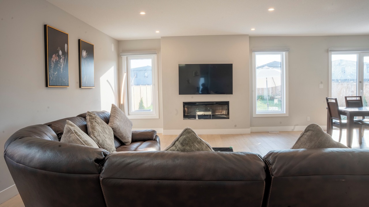 Photo of Livingroom in Middlesex Centre