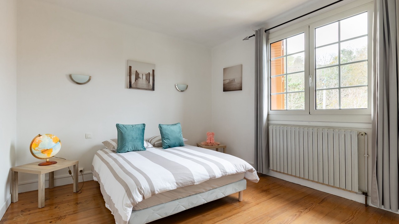 Photo of Bedroom in Pamiers