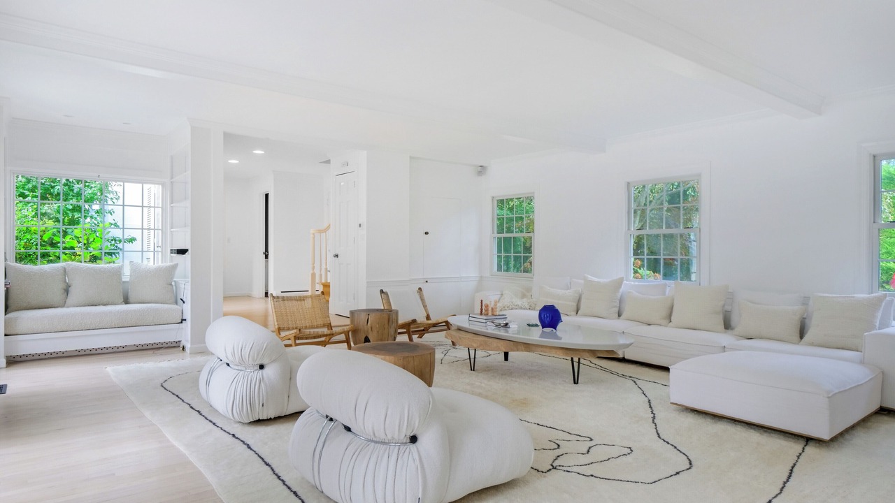 Photo of Livingroom in Village of East Hampton