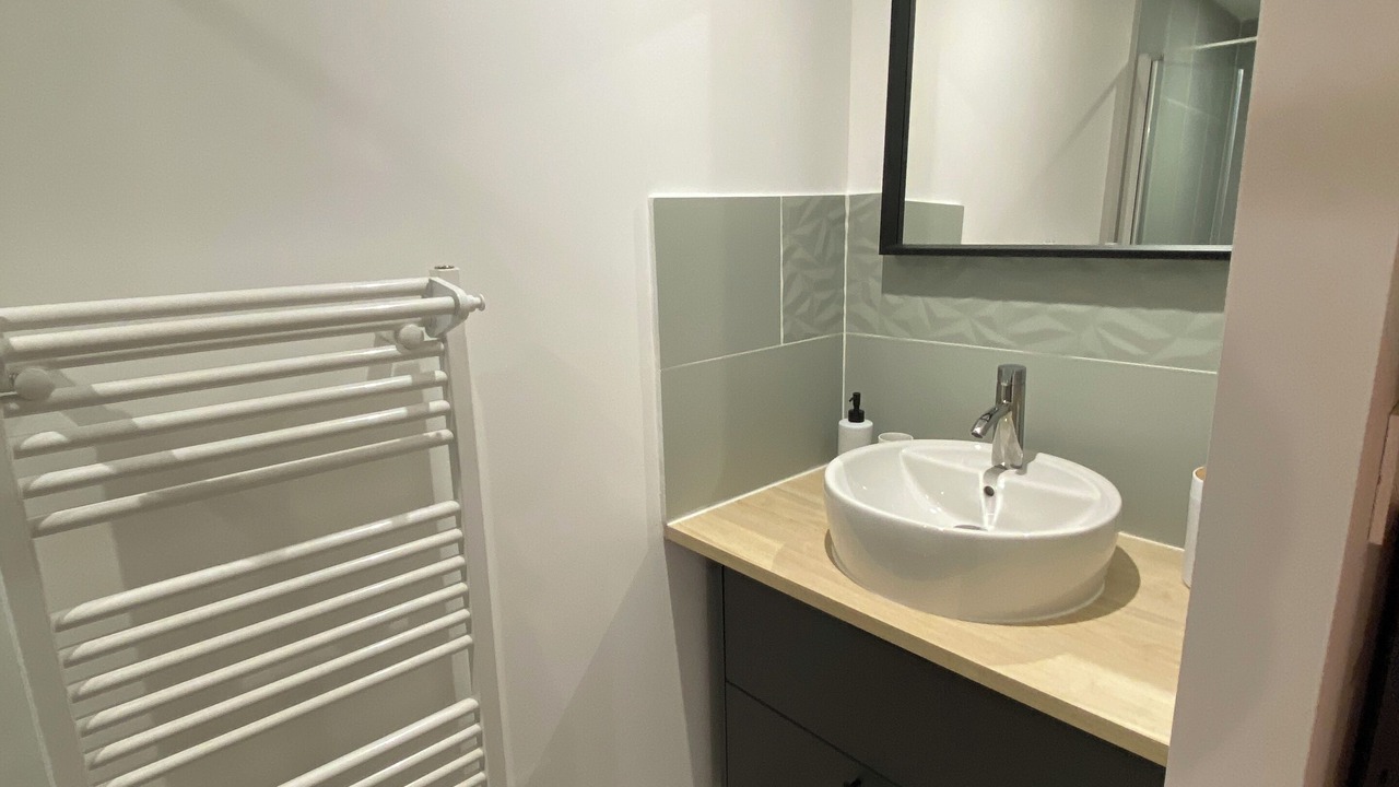Photo of Bathroom in Pommard