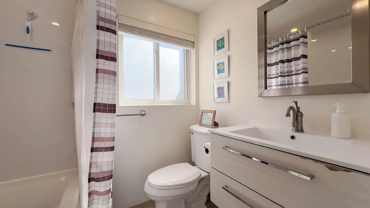Photo of Bathroom in Inverhuron