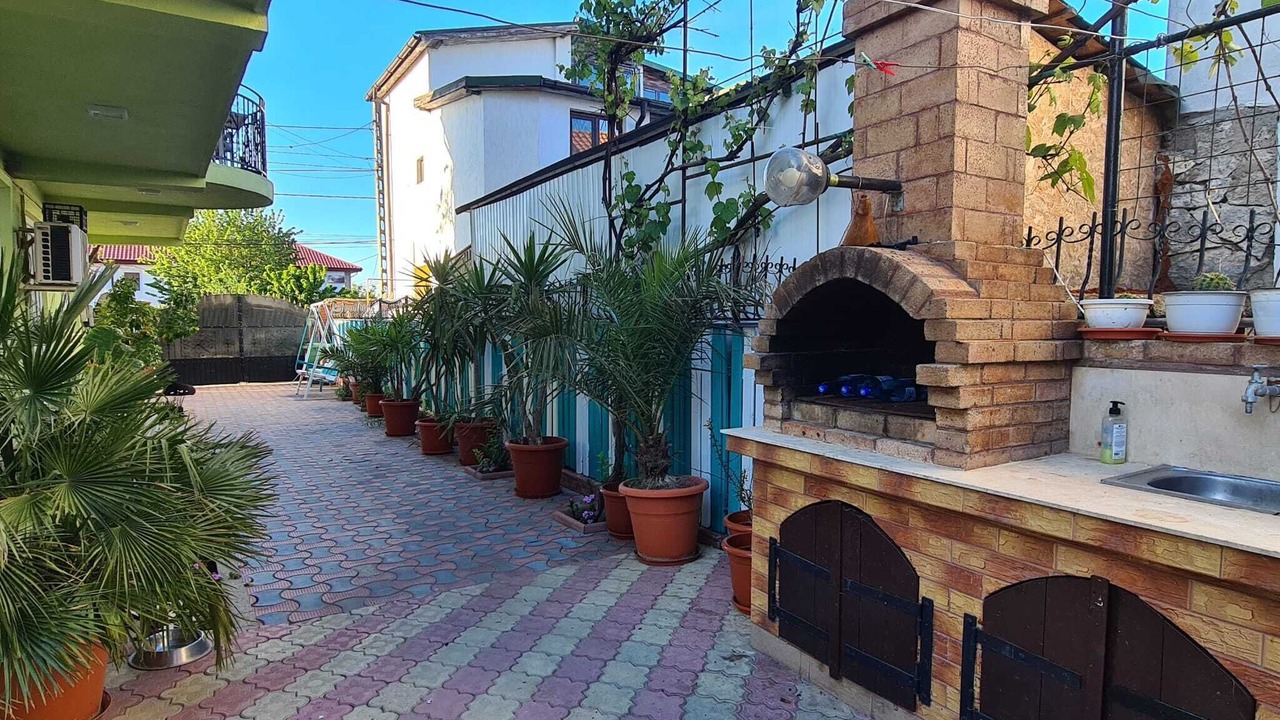 Photo of Patio Balcony in 2 Mai